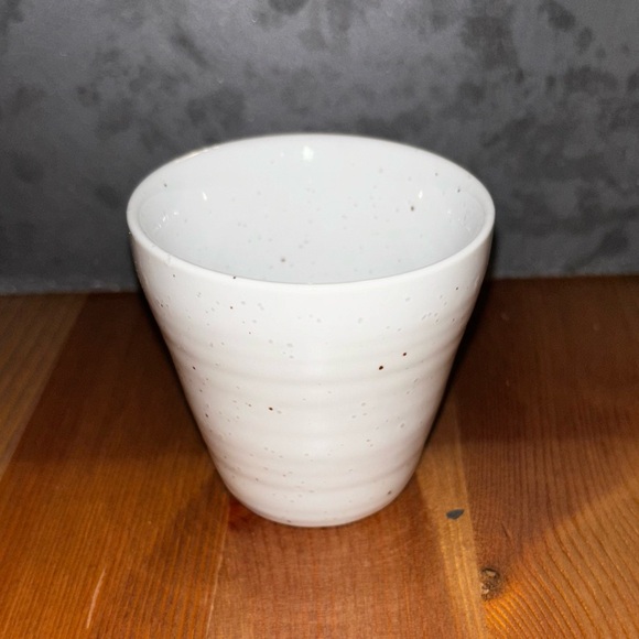 Ceramic tea cups - Picture 2 of 6